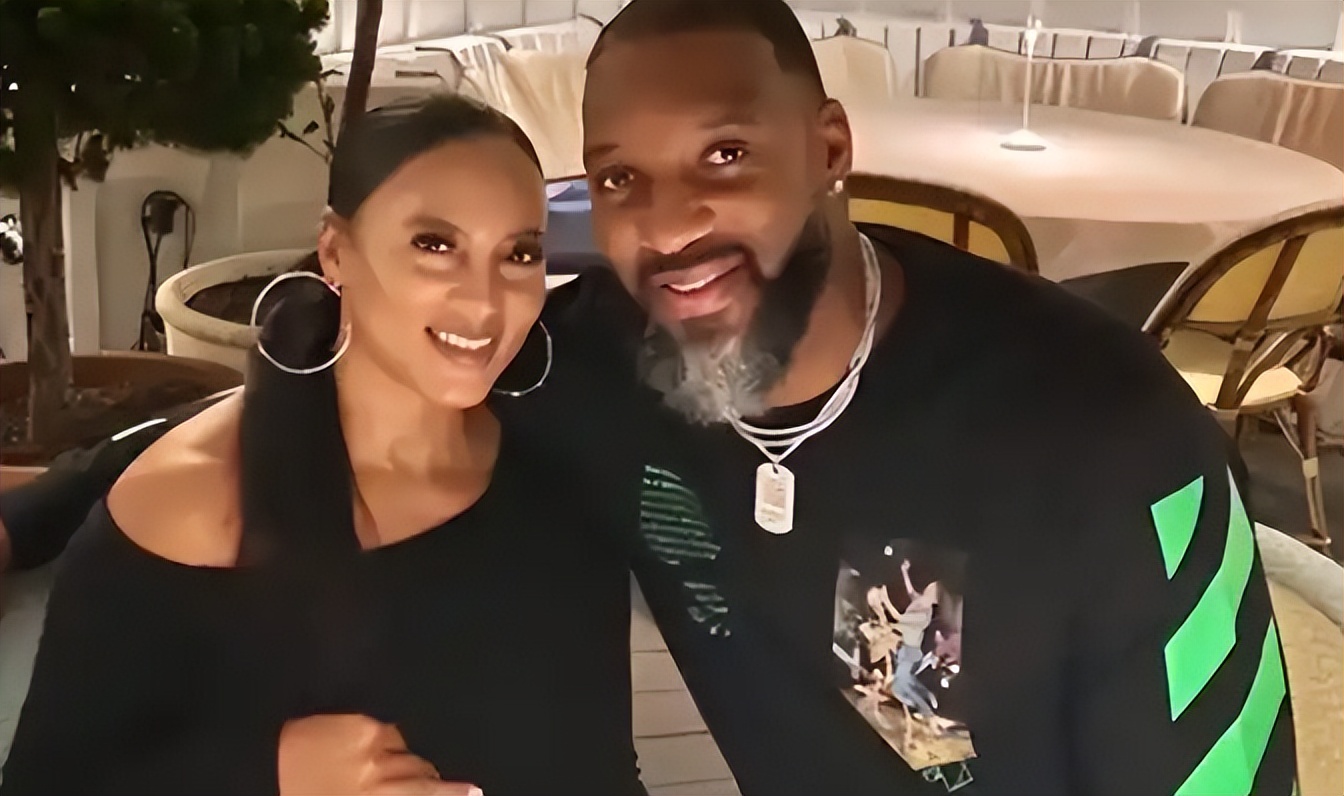 费内巴切追,逐埃德森与,斯维拉尔与,亚博体育,亚博体育官网,亚博体育app,亚博体育下载